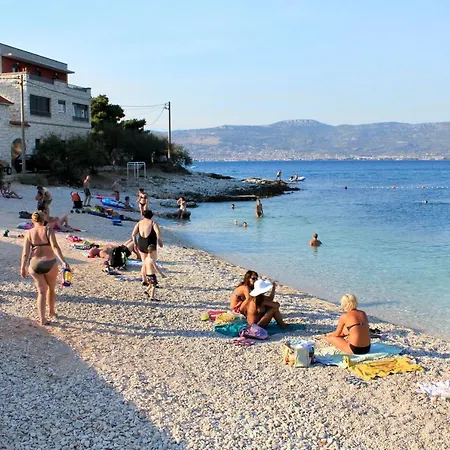 Apartamento With Parking Space Slatine, Ciovo - 12811 Slatine