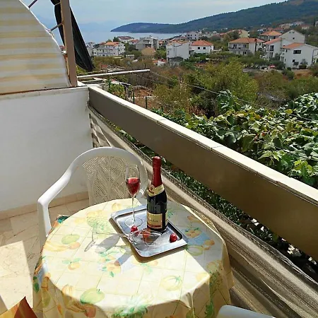 Apartamento With Parking Space Slatine, Ciovo - 12811